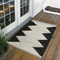 Mod Desert Outdoor Rug - Project 62™ -Best Household Products GUEST dbeed075 50ca 4797 a49c 509df6af77fc